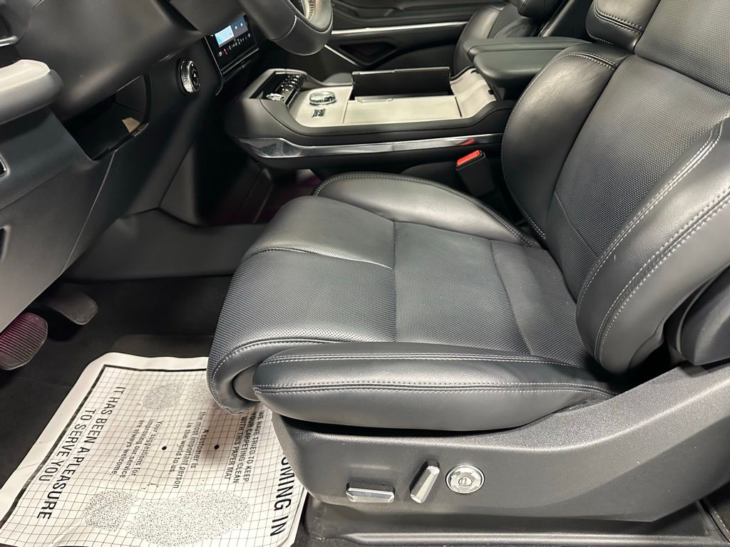 2025 Lincoln Navigator Reserve - Photo 14
