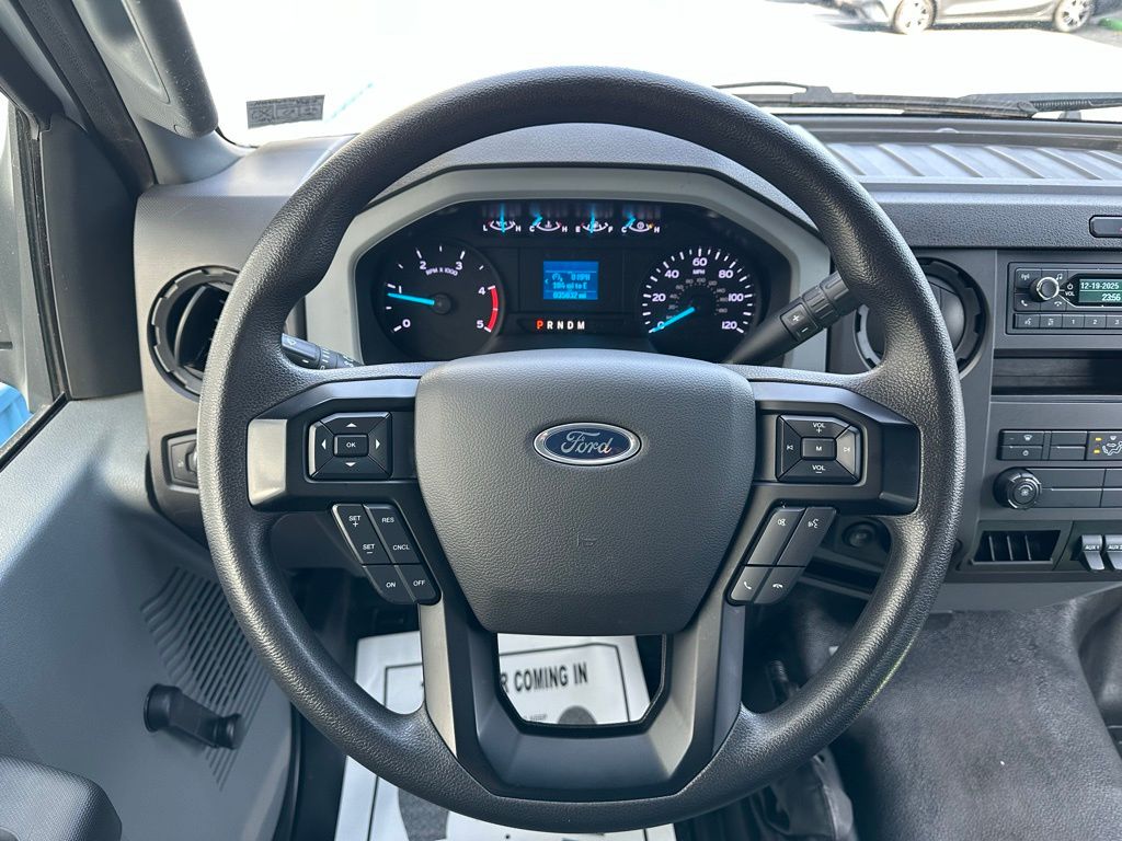 2024 Ford F-650 - Photo 17