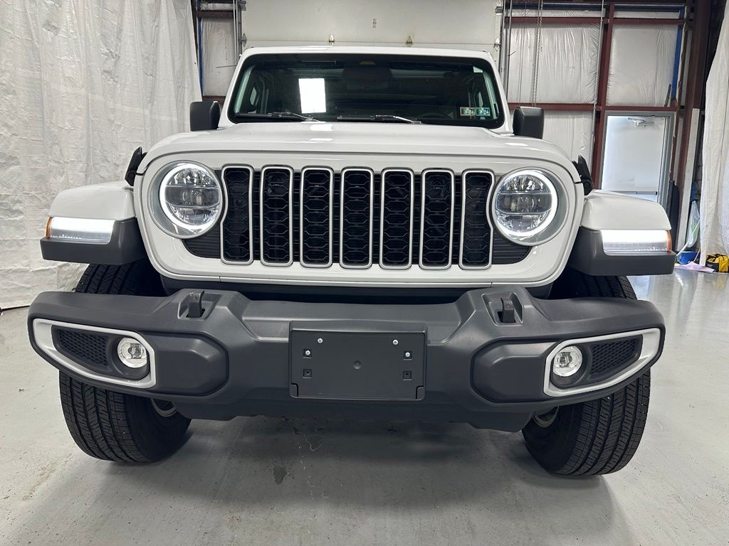 Used 2025 Jeep Wrangler Sahara SUV