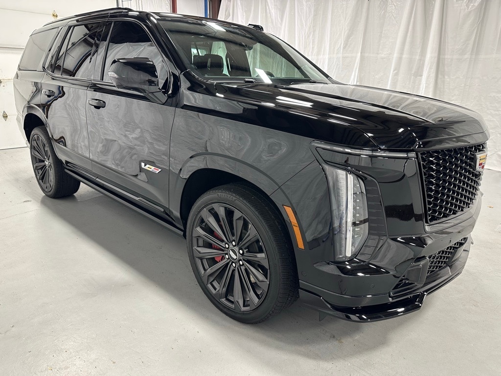2025 Cadillac Escalade V-Series's photo