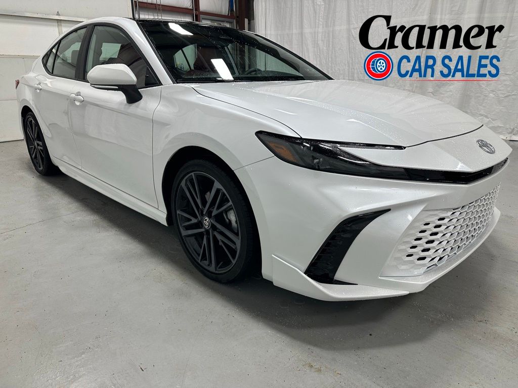 2026 Toyota Camry XSE Hybrid's photo