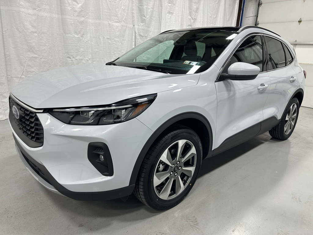 Used 2025 Ford Escape Platinum SUV