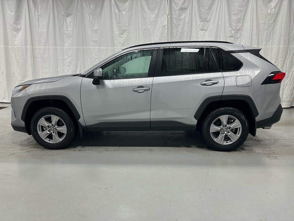 Used 2025 Toyota RAV4 XLE SUV