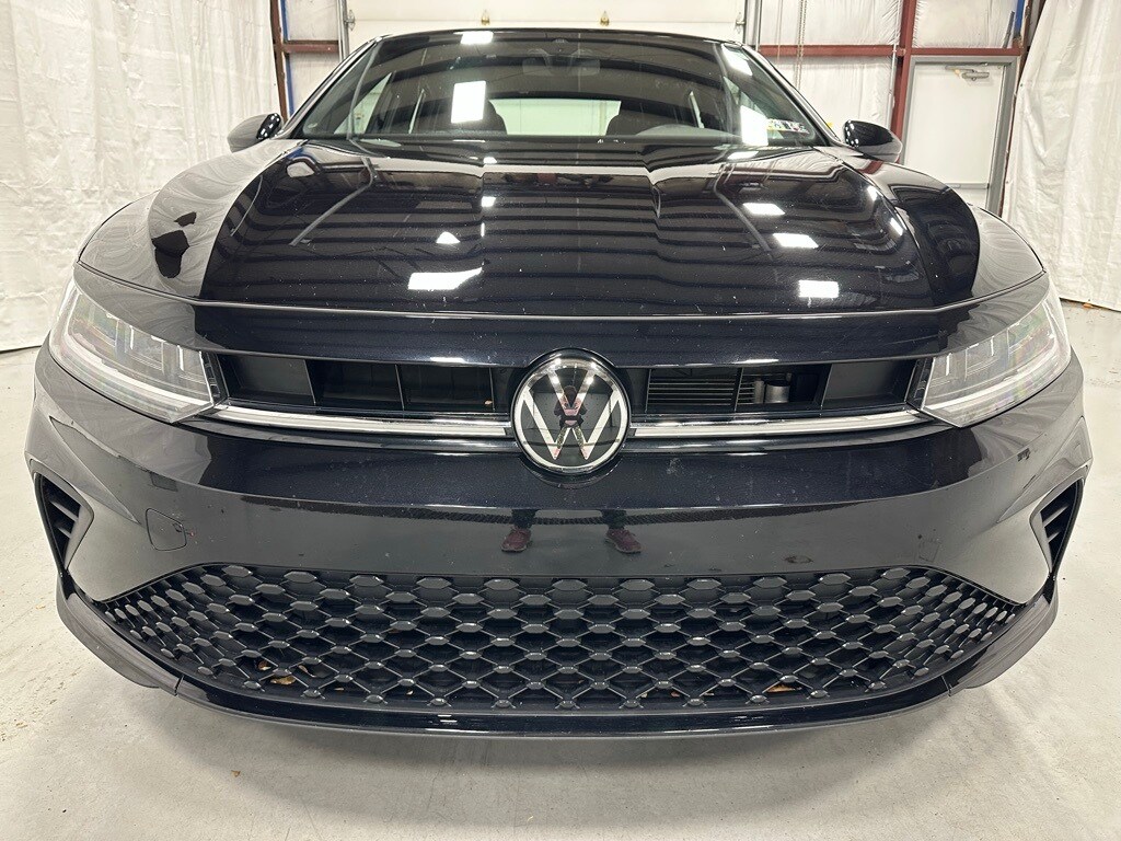 Used 2025 Volkswagen Jetta 1.5T Sport Sedan