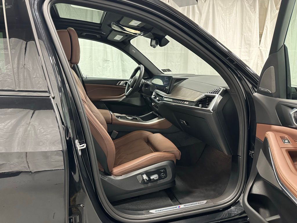 2026 BMW X5 50e - Photo 57