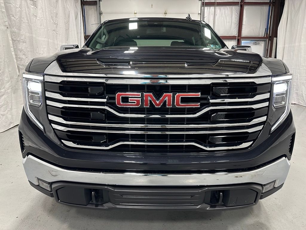 Used 2025 GMC Sierra 1500 SLT Truck Crew Cab