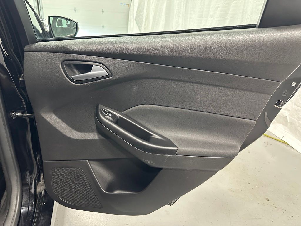 2018 Ford Focus ST - Photo 43