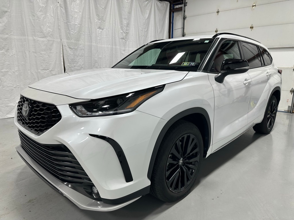 Used 2025 Toyota Highlander XSE SUV