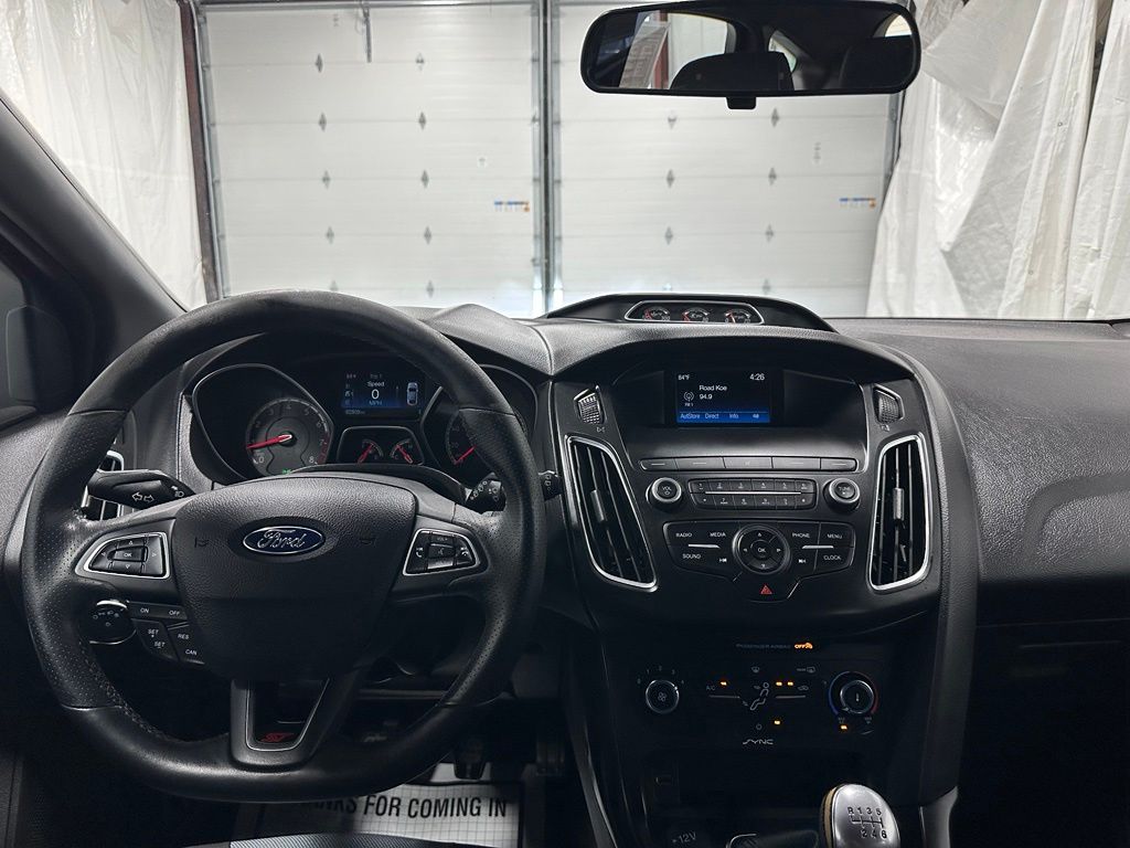 2018 Ford Focus ST - Photo 16