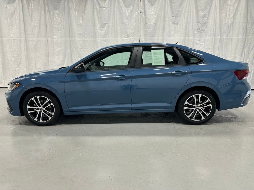 Used 2025 Volkswagen Jetta 1.5T Sport Sedan