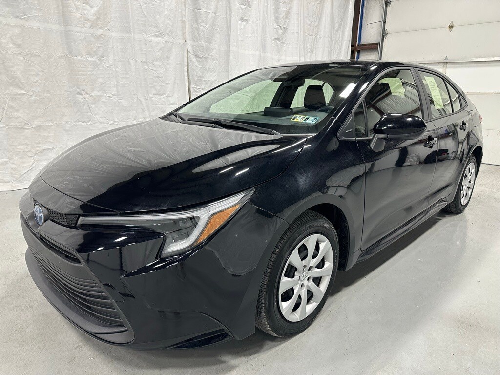 Used 2025 Toyota Corolla Hybrid LE Sedan