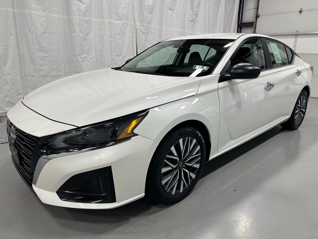 2024 Nissan Altima 2.5 SV photo 3