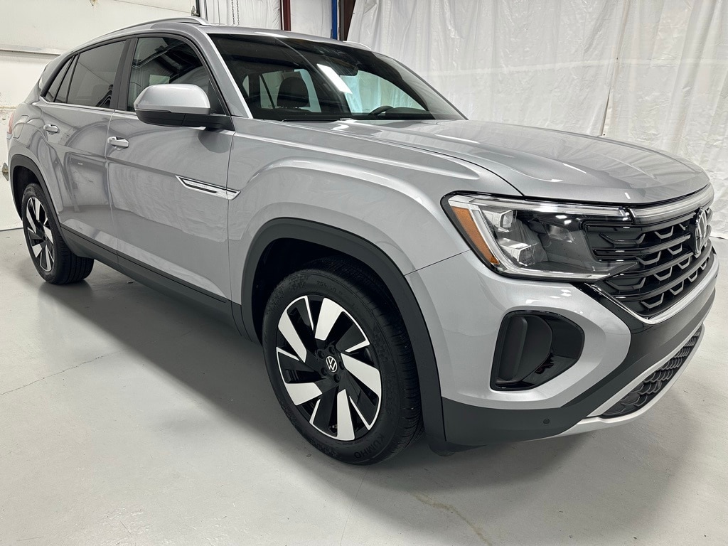 2025 Volkswagen Atlas Cross Sport SE w/Tech's photo