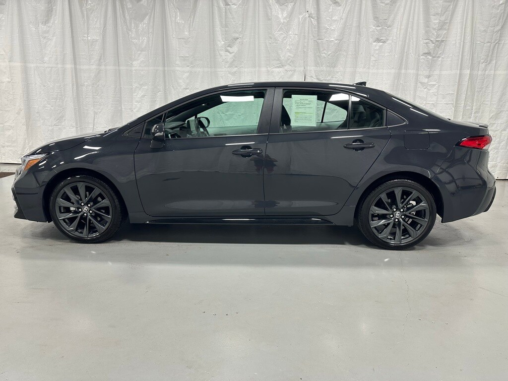 2025 Toyota Corolla SE photo 4