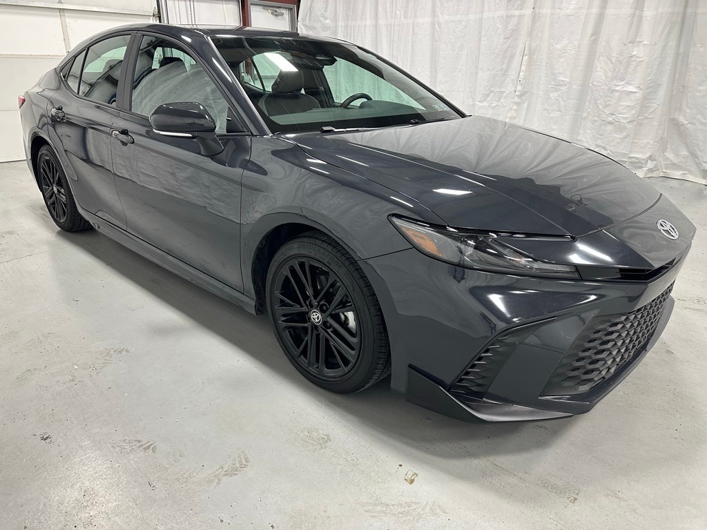 Used 2025 Toyota Camry SE Sedan
