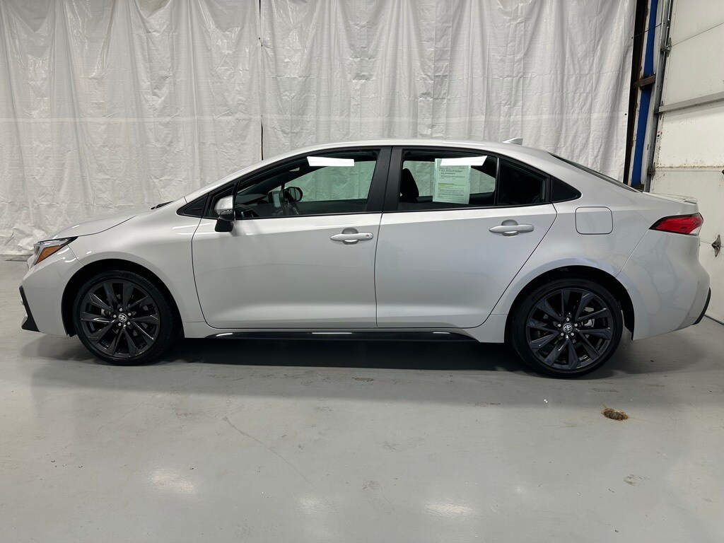 2025 Toyota Corolla SE photo 4