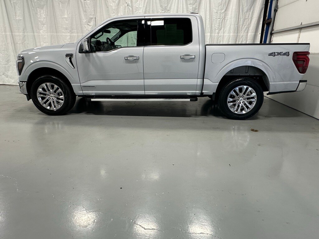 2025 Ford F-150 Lariat photo 4