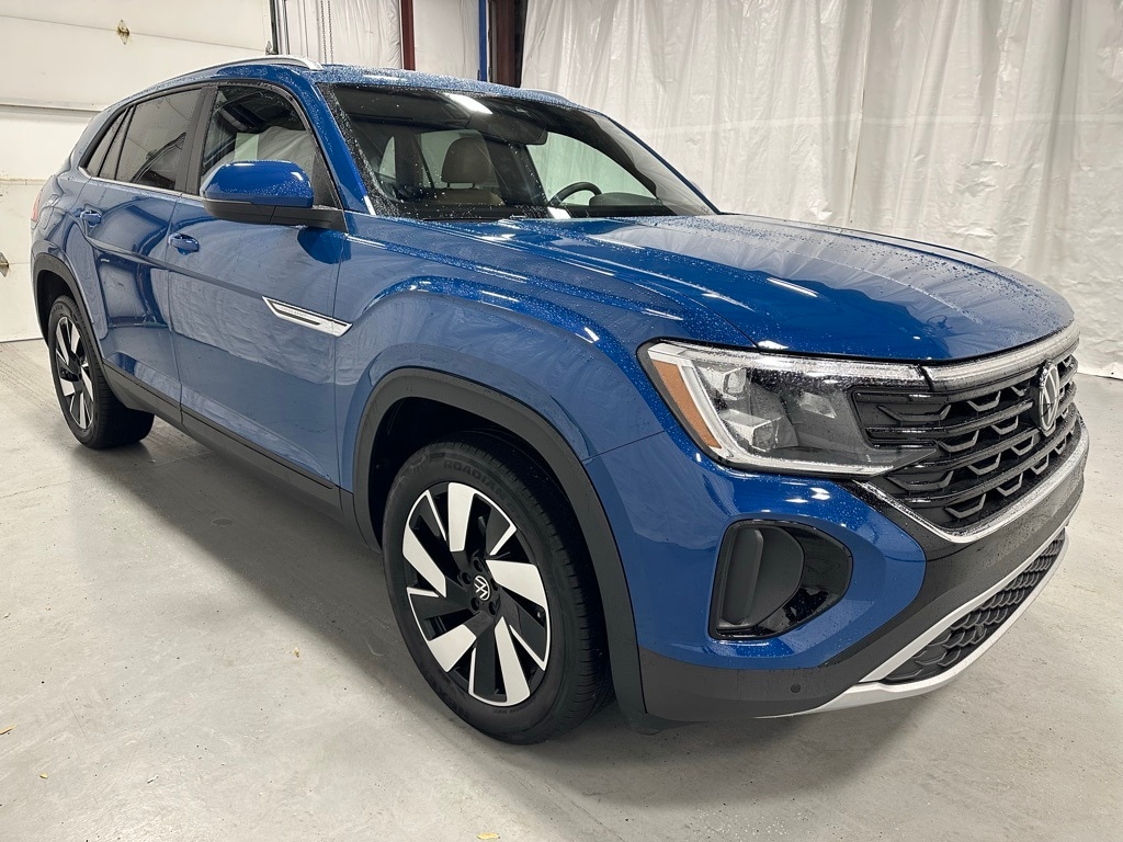 2025 Volkswagen Atlas Cross Sport SE w/Tech