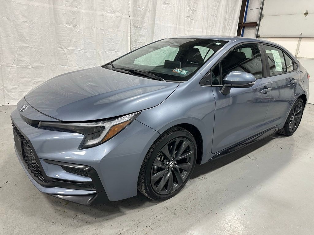 Used 2025 Toyota Corolla SE Sedan