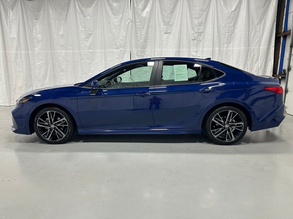 2025 Toyota Camry XSE photo 4