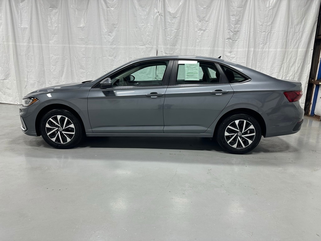 Used 2025 Volkswagen Jetta 1.5T S Sedan