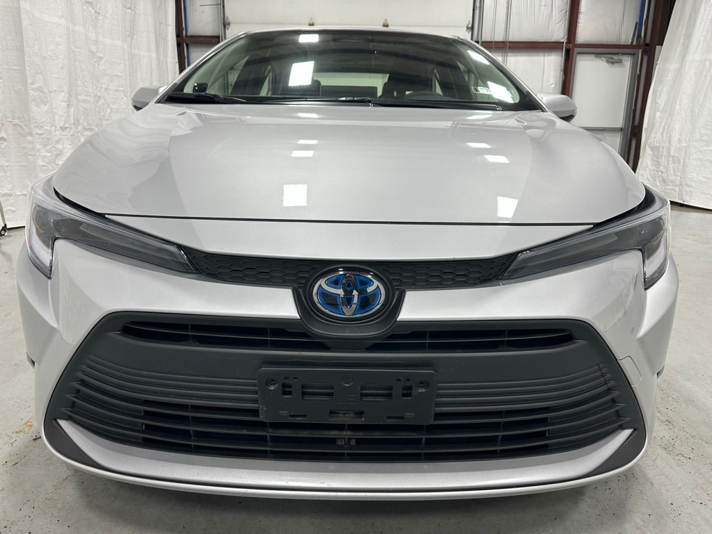 Used 2025 Toyota Corolla Hybrid XLE Sedan