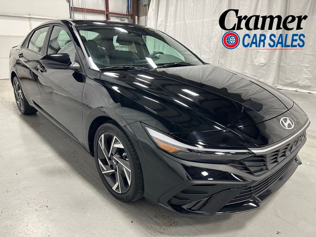Used 2025 Hyundai Elantra SEL Sport Sedan
