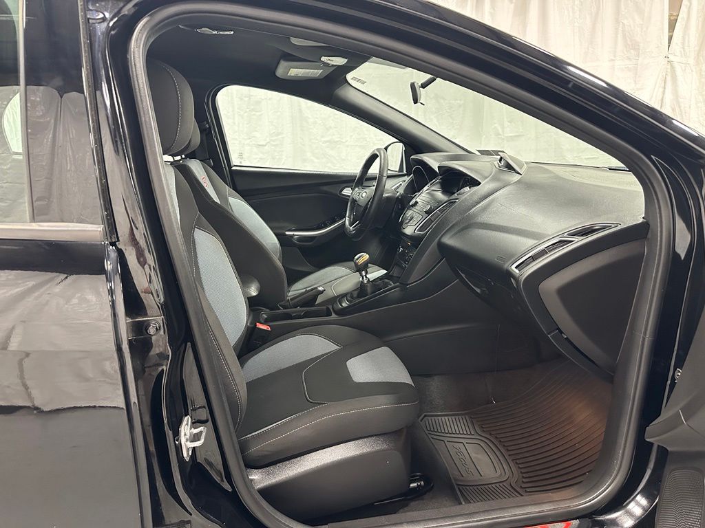 2018 Ford Focus ST - Photo 50