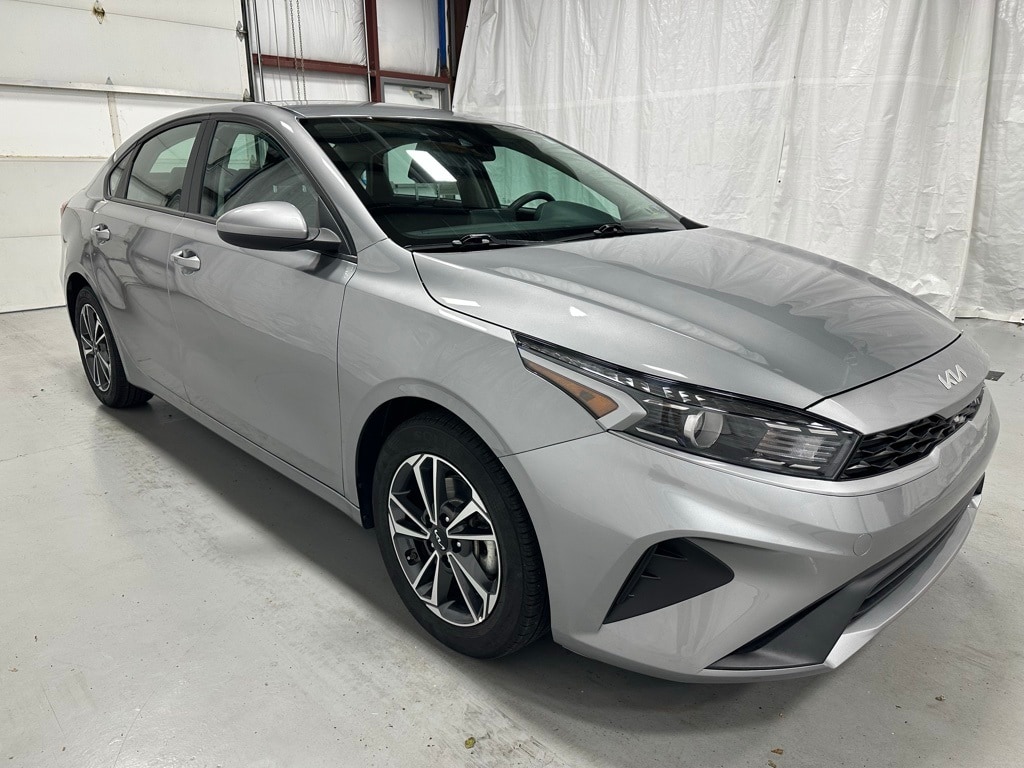 2024 Kia Forte LXS's photo