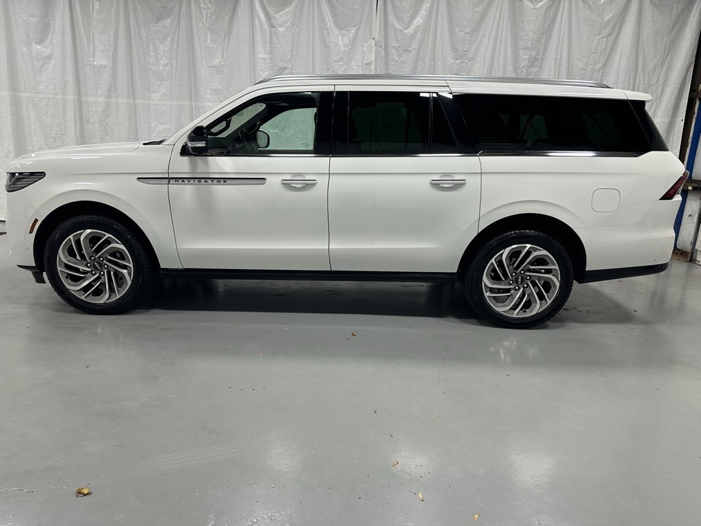 Used 2025 Lincoln Navigator L Reserve SUV