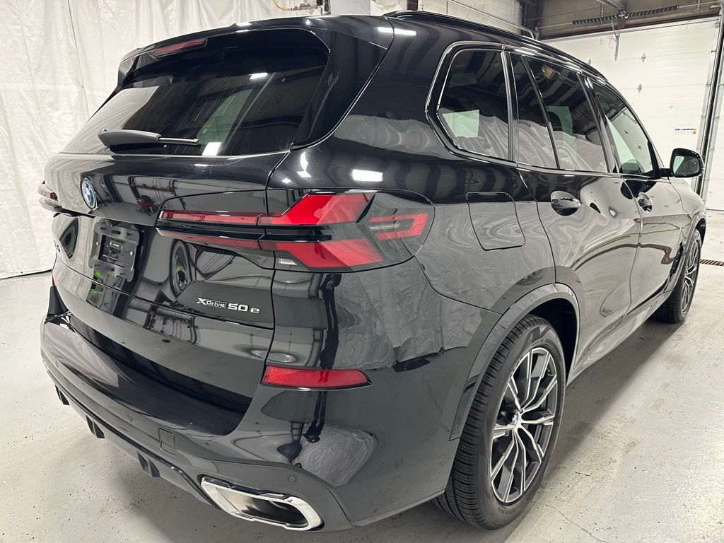 2026 BMW X5 50e - Photo 7