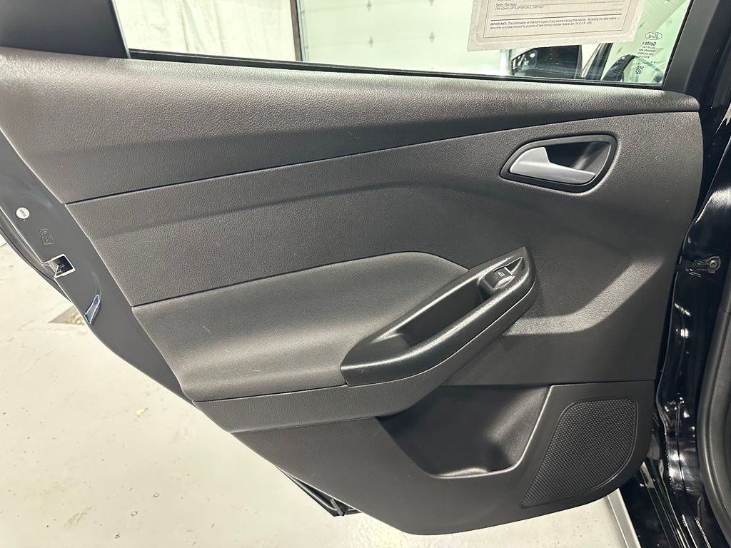 2018 Ford Focus ST - Photo 35