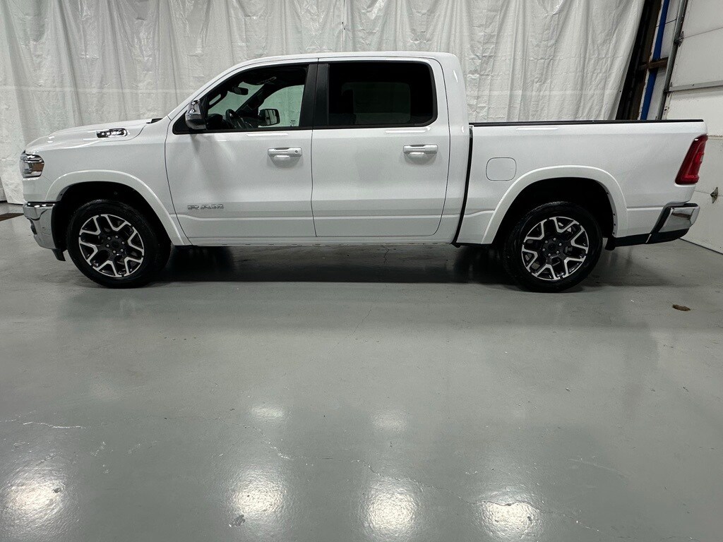 2025 Ram 1500 Laramie photo 4