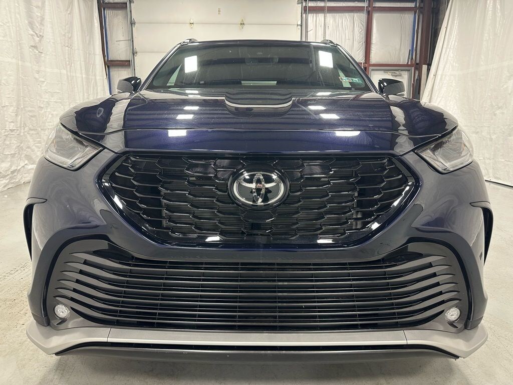 Used 2025 Toyota Highlander XSE SUV