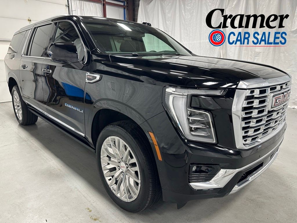 2025 GMC Yukon Denali AWD's photo