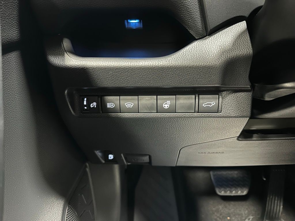 Used 2025 Toyota RAV4 Hybrid XSE SUV