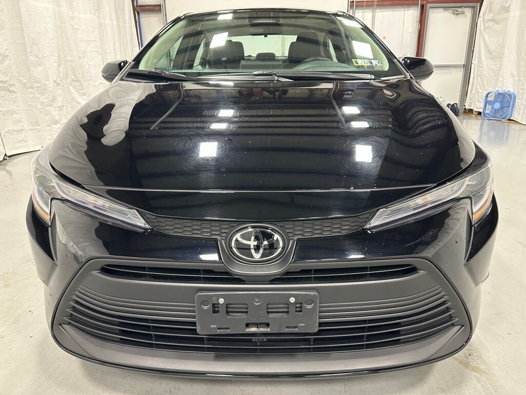 Used 2025 Toyota Corolla LE Sedan