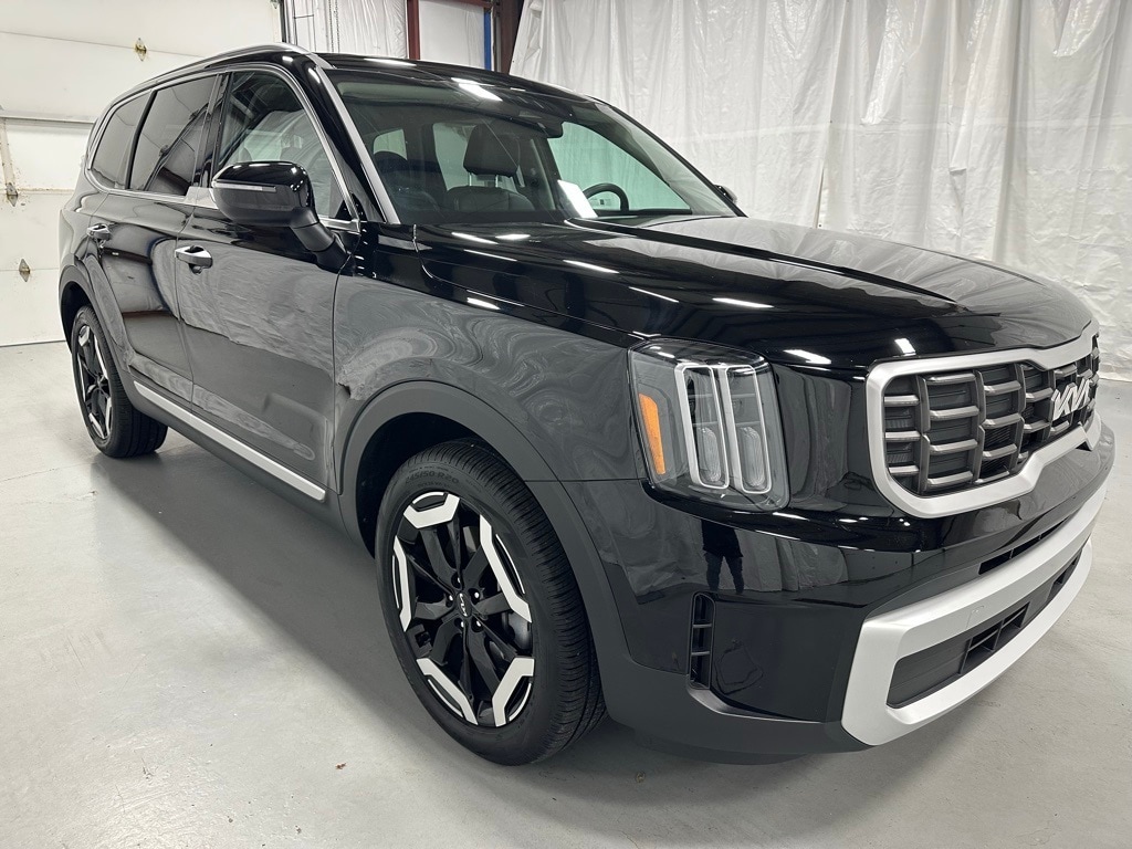 2025 Kia Telluride S's photo