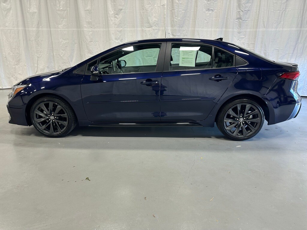 2025 Toyota Corolla XSE photo 4