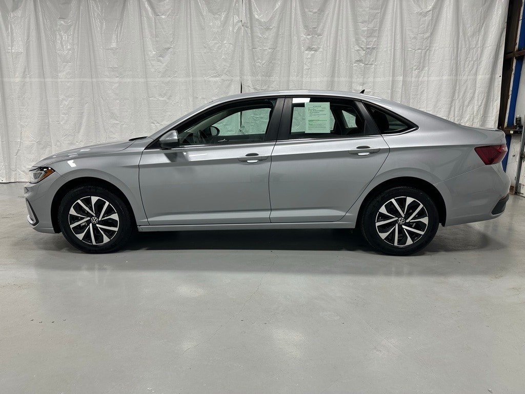 Used 2025 Volkswagen Jetta 1.5T S Sedan