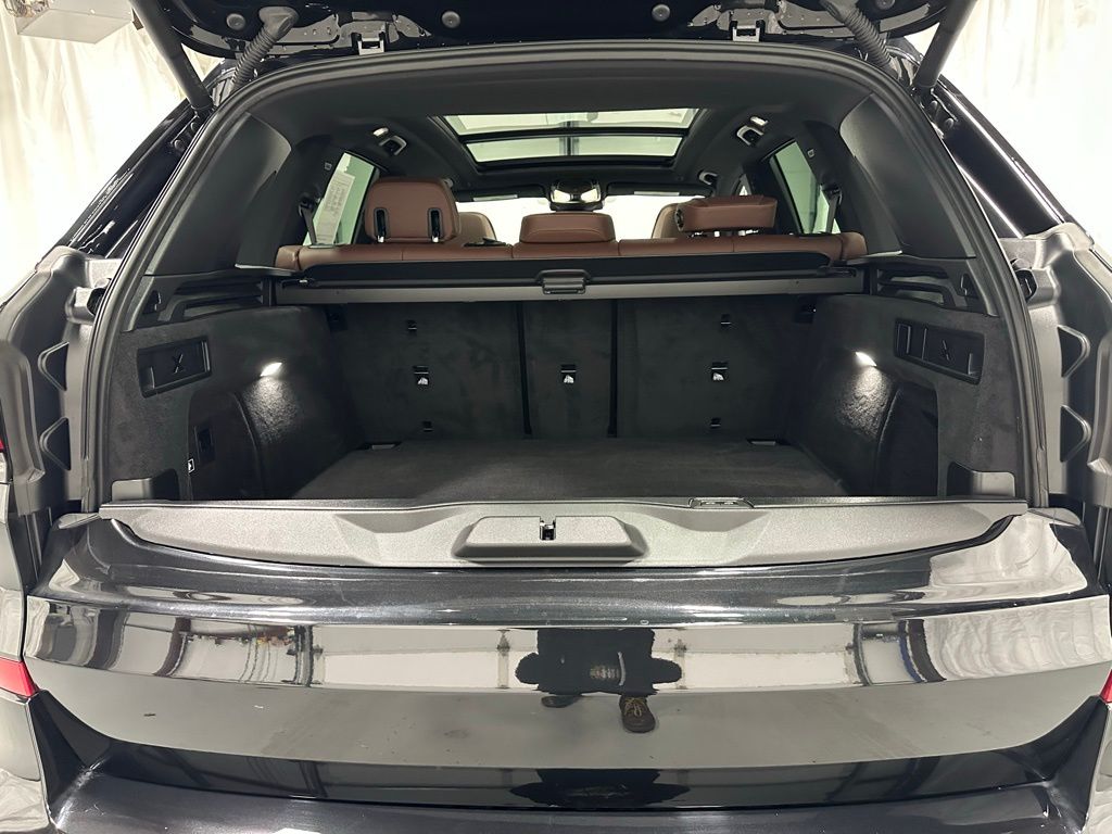 2026 BMW X5 50e - Photo 48