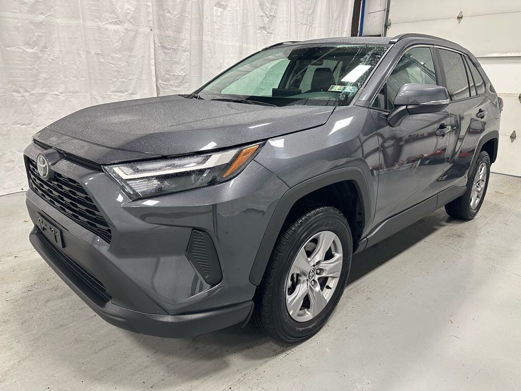 Used 2025 Toyota RAV4 XLE SUV