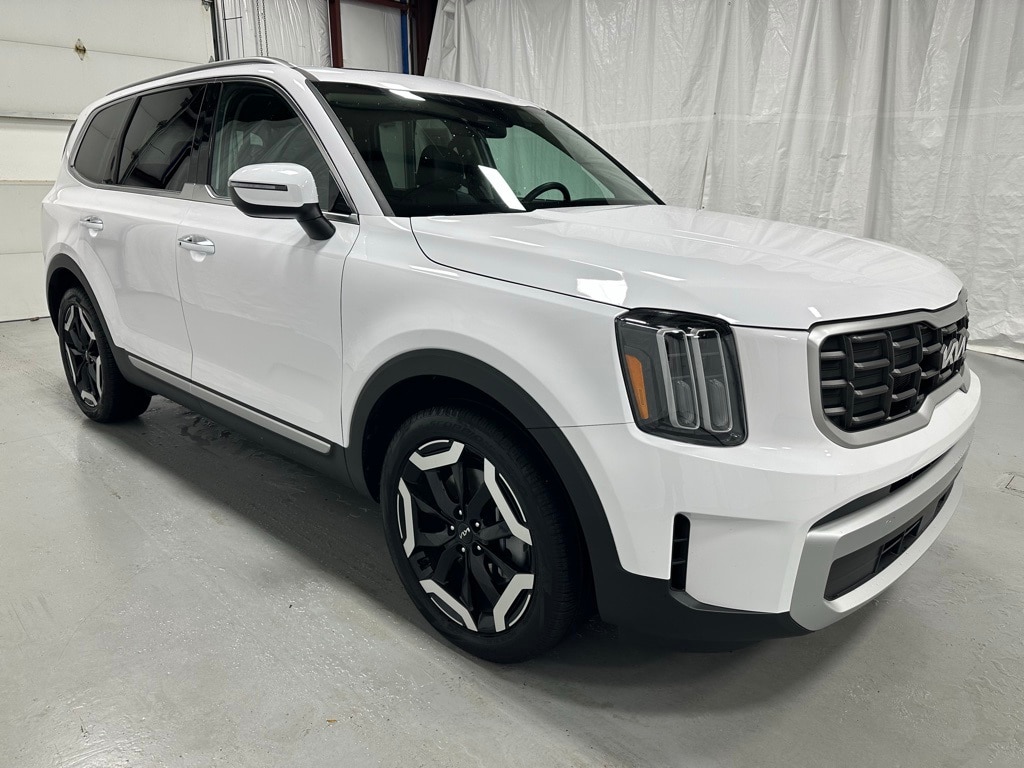 2025 Kia Telluride S's photo