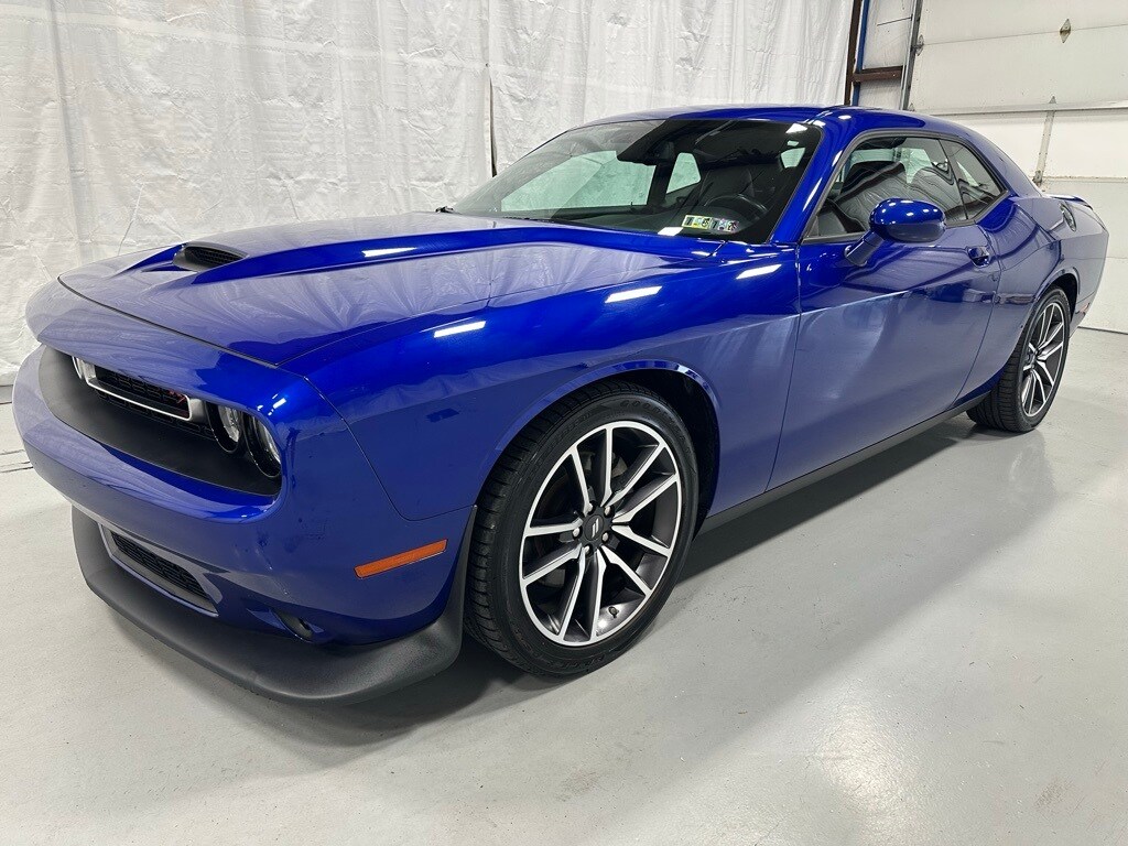 2022 Dodge Challenger R/T photo 3