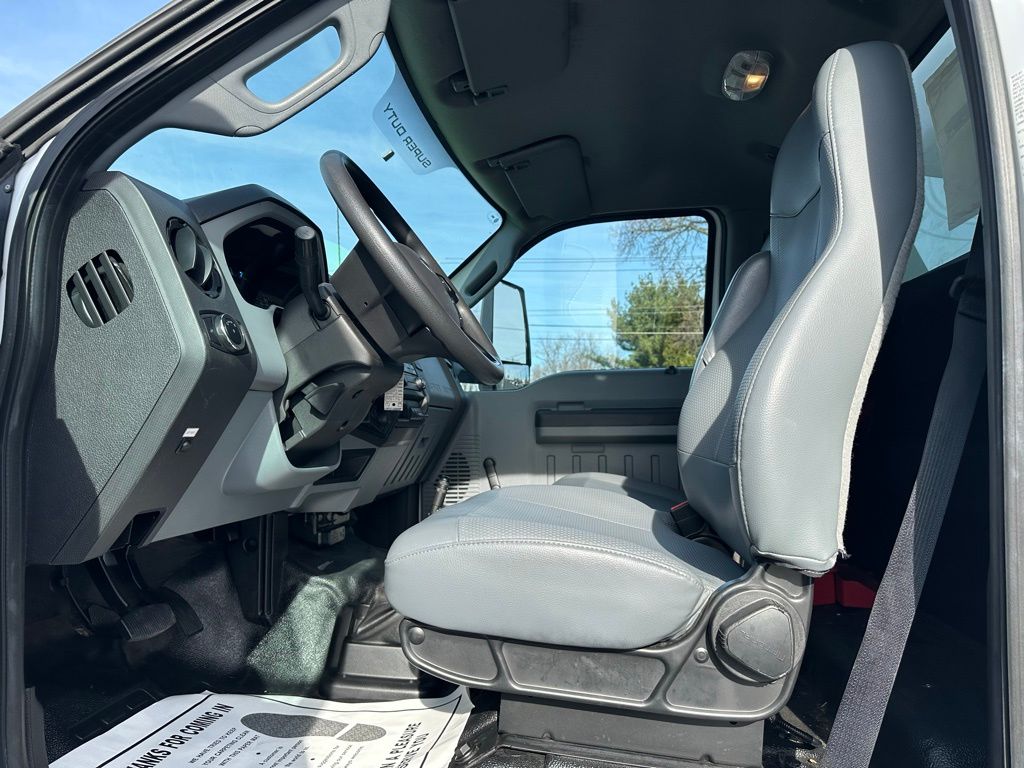 2024 Ford F-650 - Photo 15