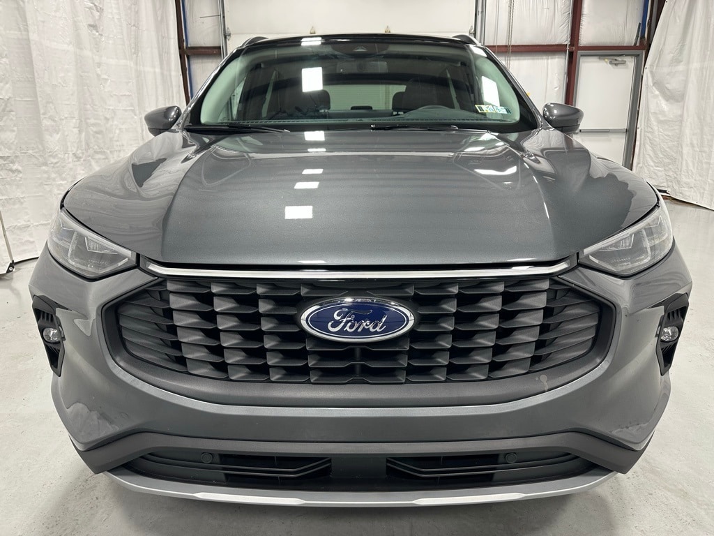 Used 2025 Ford Escape Platinum SUV