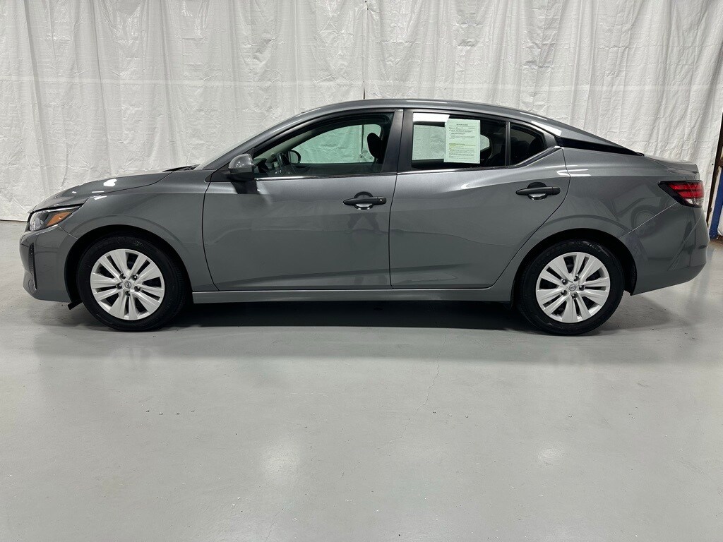 2024 Nissan Sentra S photo 4