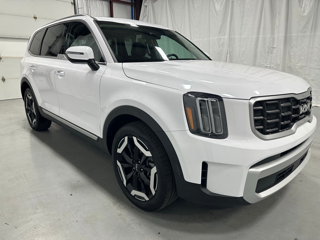 2025 Kia Telluride S's photo