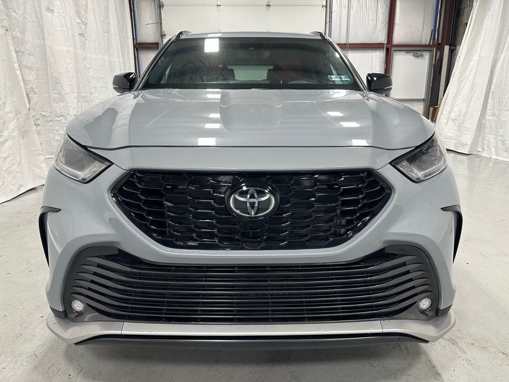 Used 2025 Toyota Highlander XSE SUV