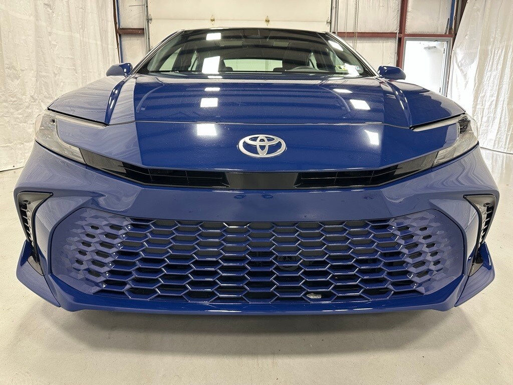 2025 Toyota Camry XSE photo 2